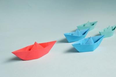 shipping startup - paper boats shipping startup - paper boats