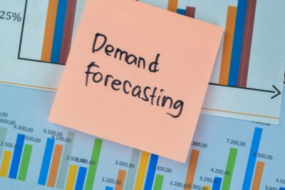 How AI-powered WMS enhances demand forecasting for better production planning